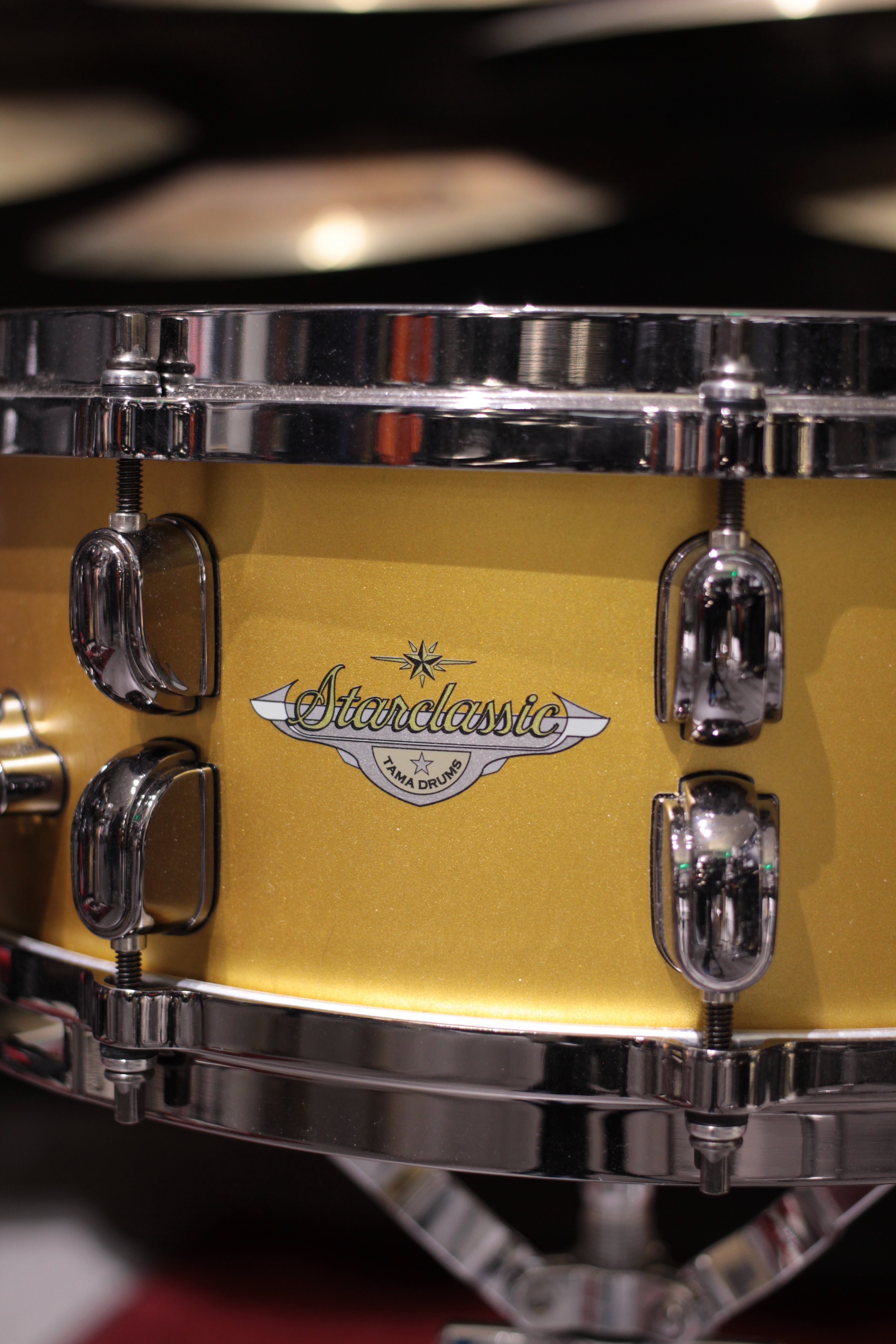 rullante 14x5,5 tama  - usato perfetto - starclassic maple - finitura atzec gold SAM - cerchi die cast 10 tiranti - hardware brunito