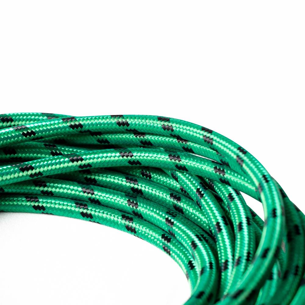 cavo proel professionale per strumenti Jack Mono 6.3 mm / Jack mono 6.3mm. Guaina in PVC e rivestimento esterno a treccia. Diametro esterno 7 mm. Lunghezza 6 metri. Colore Verde