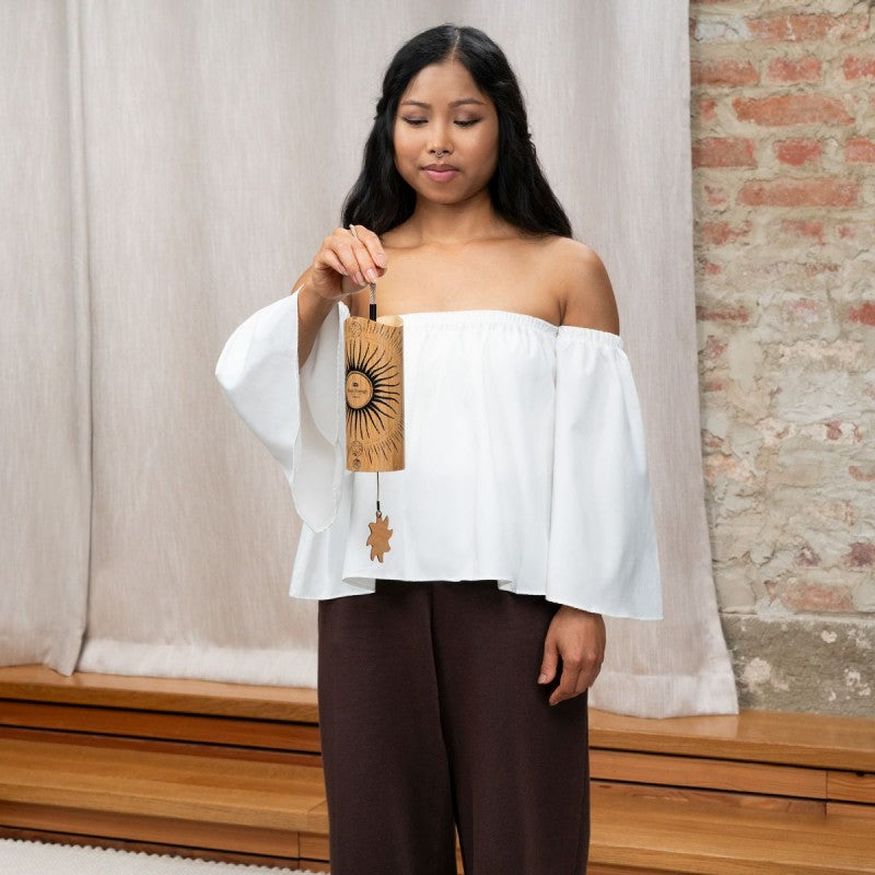 koshi wind chimes sonic energy. CBCSOL Cosmic Bamboo Chimes producono toni morbidi e risonanti che riempiono il tuo spazio con un suono sereno, per la meditazione, i bagni sonori e lo yoga.