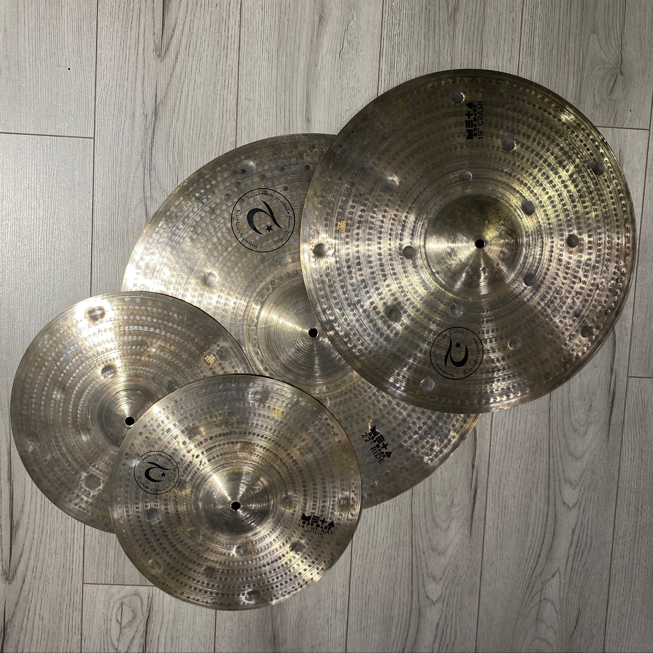 set piatti turkish Meta Dark in bronzo B20 in finitura raw dark 14"hihat, 19"crash, 22"ride + bag