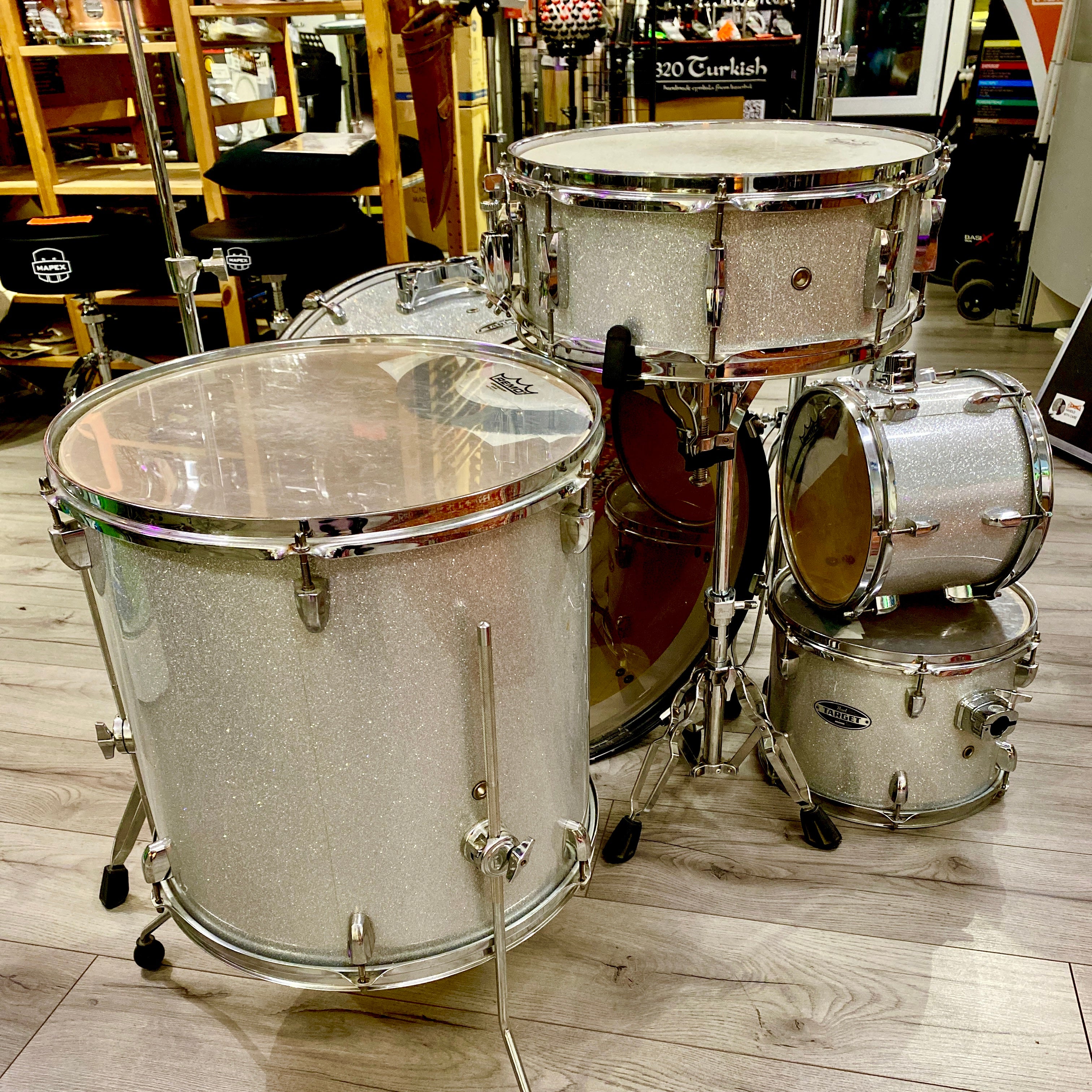 Batteria Target by Pearl Usata silver sparkle coposta da 22x16 10x8 12x9 16x16 + snare14x5,5